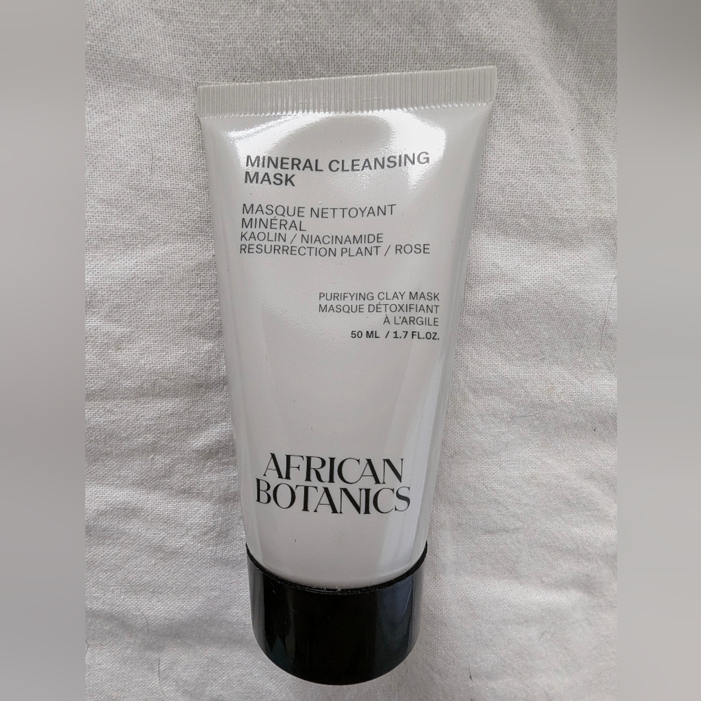 NWT African Botanics Mask
